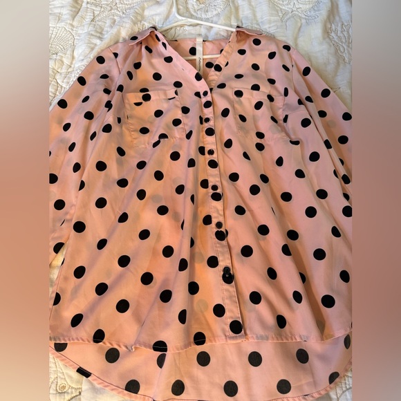NY Collection Blush Button-Down with Black Dots - Picture 12 of 16